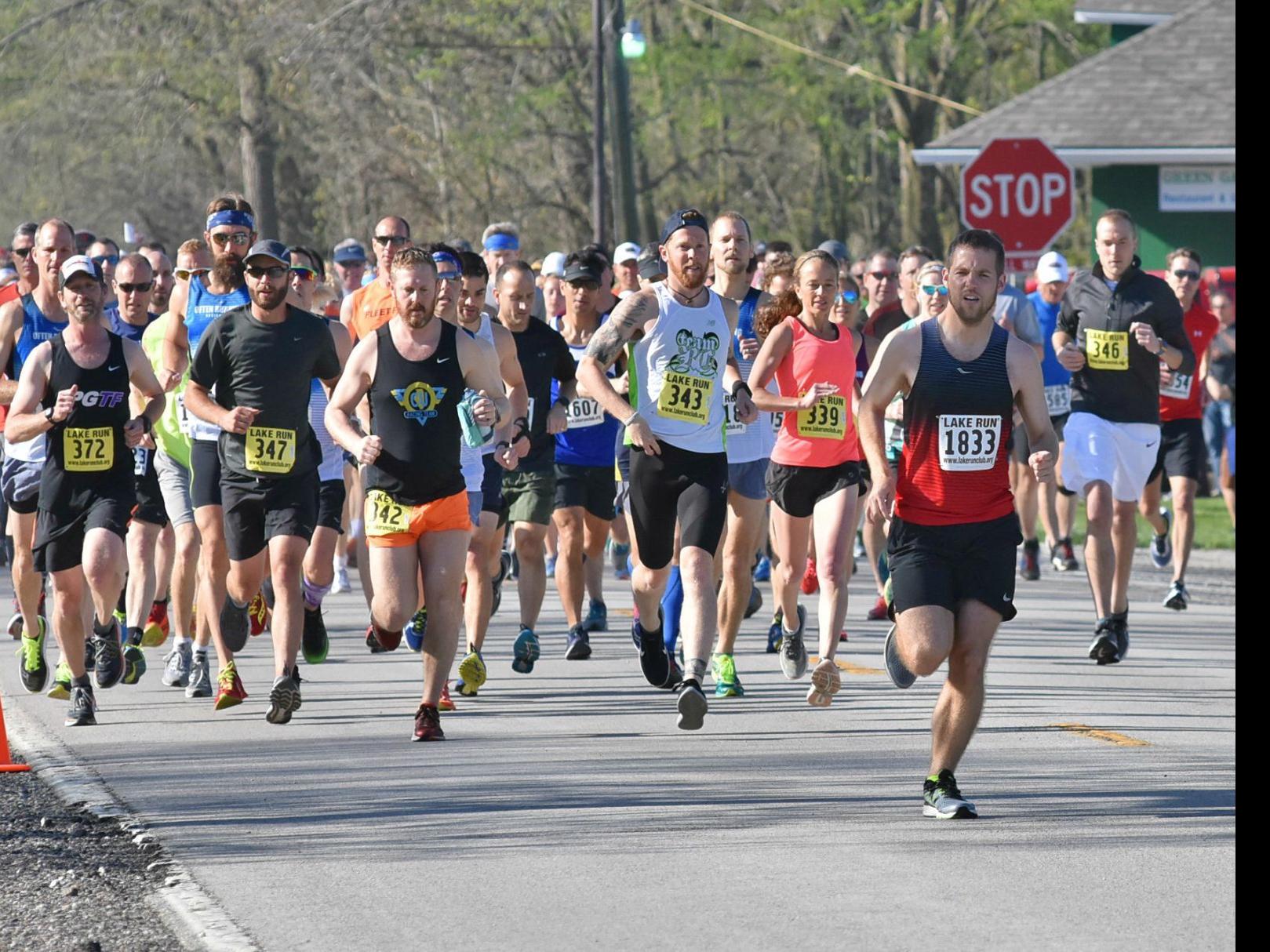Entrants Treat Themselves To A Lake Run Running Pantagraph Com