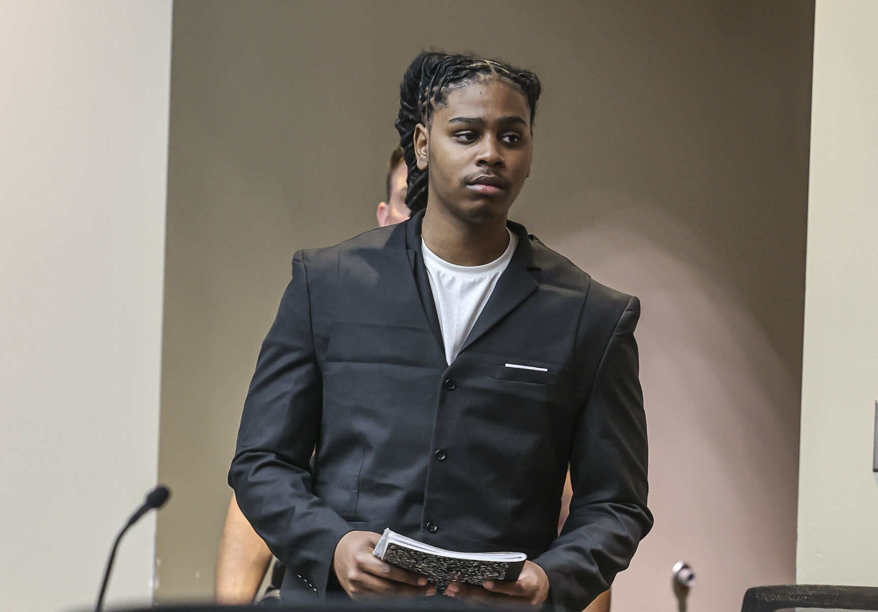 Opening statements begin in trial of man accused of killing teen at NYE ...