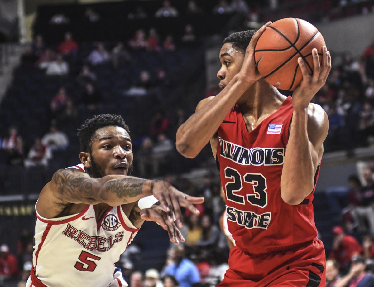 Davis Doesn T Hesitate Brings Ole Miss Into Redbird Arena