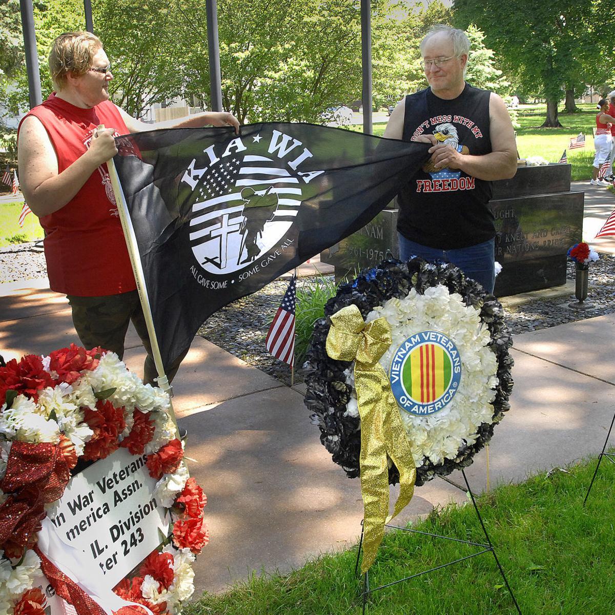 Watch Now Where To Observe Memorial Day In The Bloomington Normal Area Local News Pantagraph Com Memorial Day Parade 2022 Bloomington Il