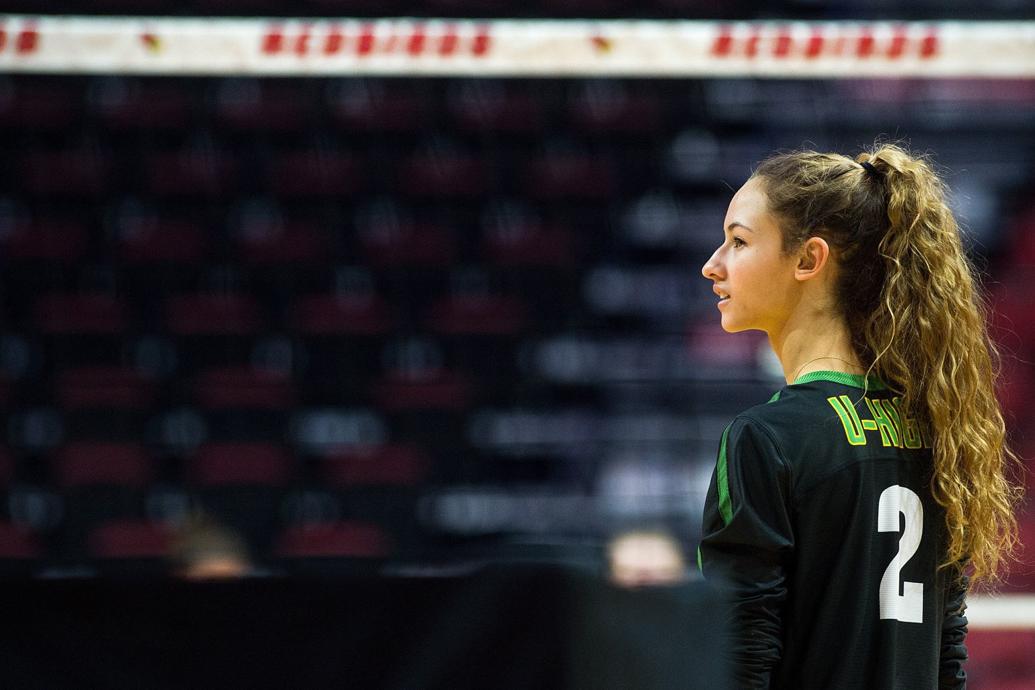 Watch now: University High's Lily Barry picks 'dream school' Illini for volleyball High School