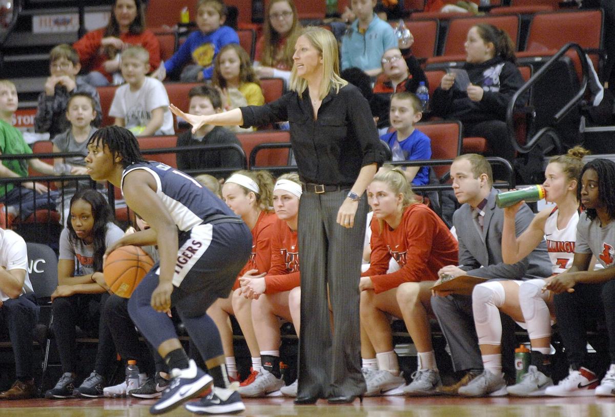 Illinois State Women S Basketball Takes On Missouri Valley Power