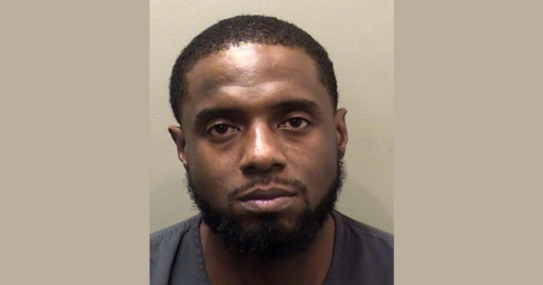 Chicago man accused of bringing drugs into McLean Co. jail