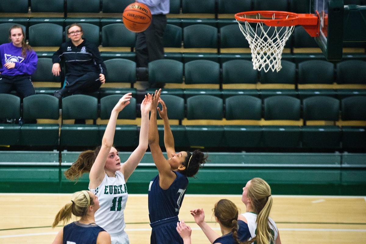 Illinois Wesleyan Women S Basketball Recruits Have Coach Eager For