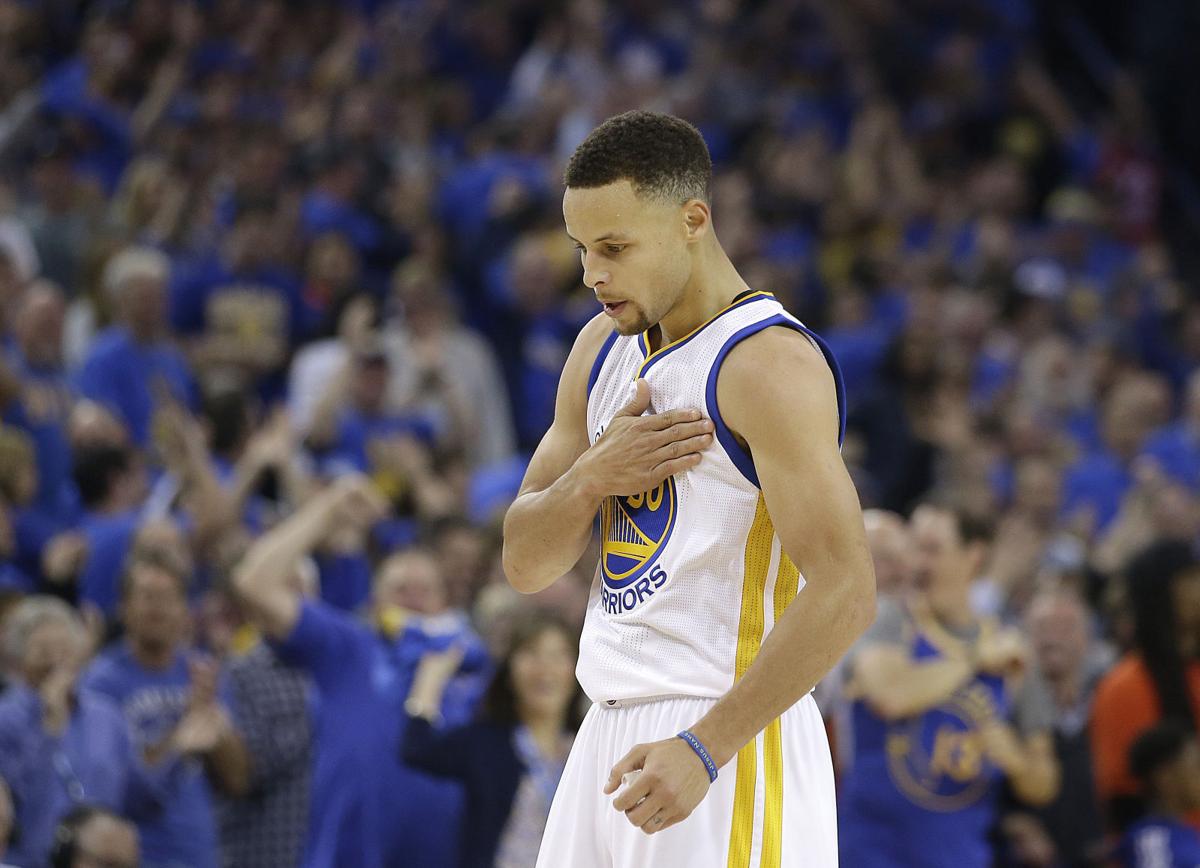 Curry Shoots Warriors To 73rd Win Breaking Bulls Mark Nba