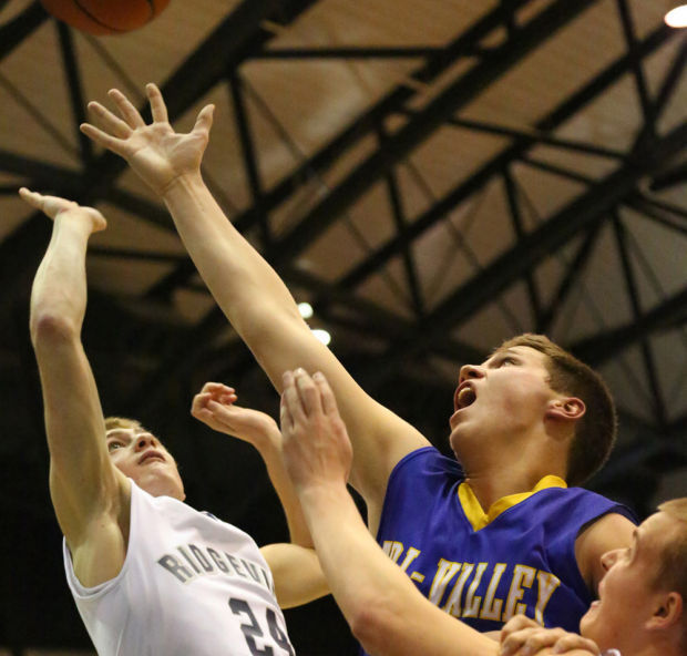 TriValley boys top Ridgeview to win McLean County Tournament