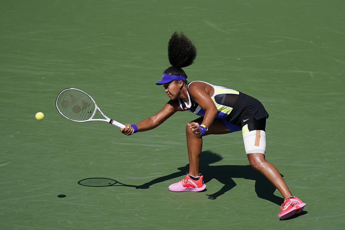 Osaka Tosses Racket Overcomes Test From Teenager At Us Open Pantagraph Com