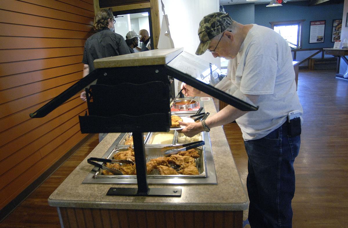 Pizza Ranch reopens dining room in Bloomington; among first dinein