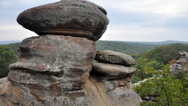 Woman Dies After Fall At Garden Of The Gods State And Regional