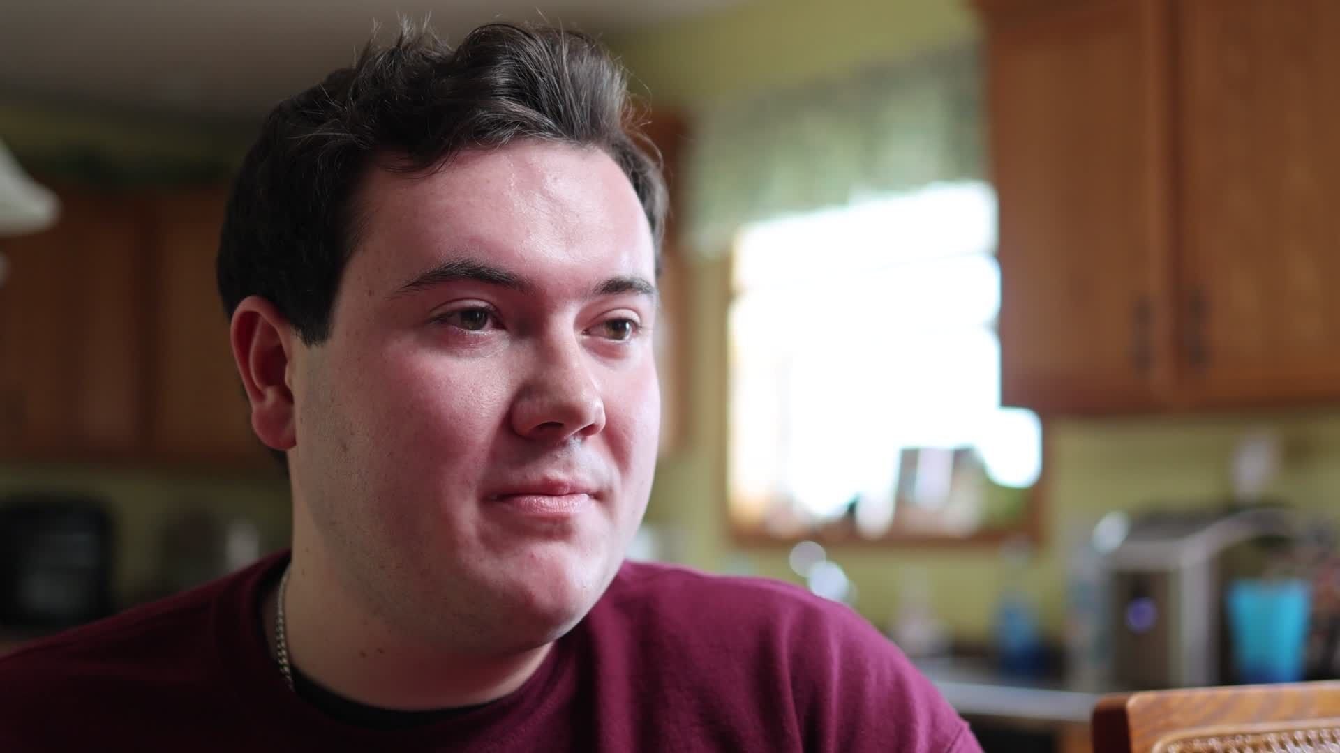 pantagraph.com - KAITLYN KLEPEC kklepec@pantagraph.com - Eastern Illinois film student, LeRoy native gets big break in film industry, working with Hollywood stars