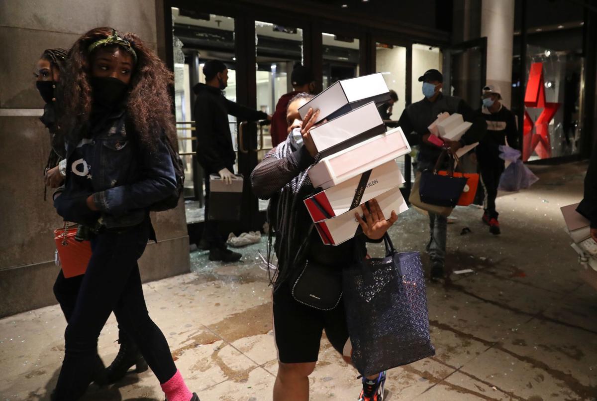 How the weekend unfolded Timeline of Chicago protests, looting and unrest