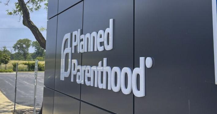 Arson suspected at Planned Parenthood in Peoria
