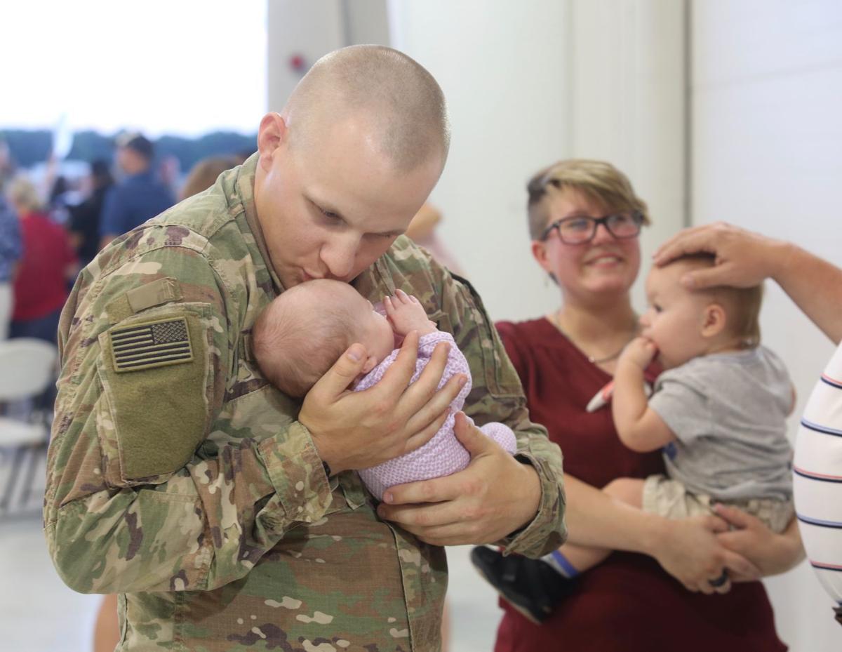 Central Illinois Families Reunited After National Guard Soldiers Return From 10 Month Deployment Military Pantagraph Com