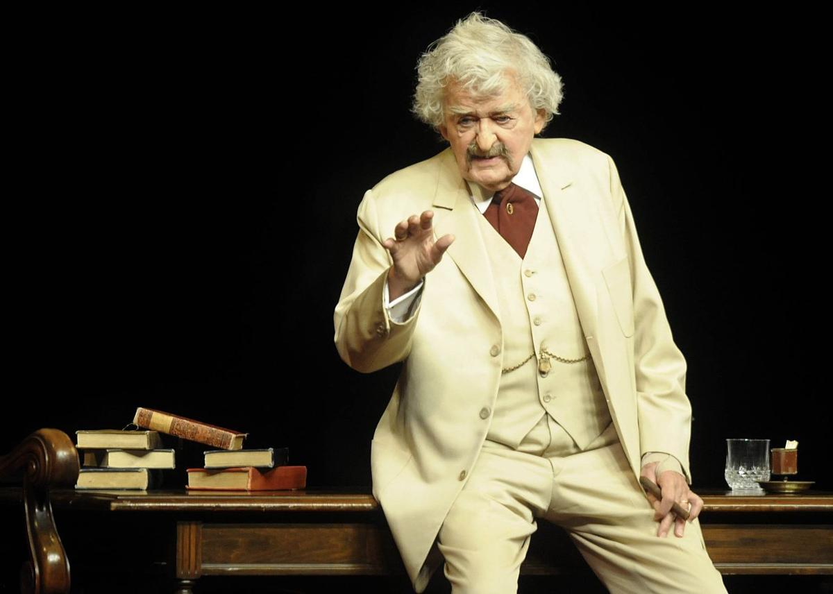 Photos: Hal Holbrook as Mark Twain 4/27/2016 Pantagraph pantagraph com
