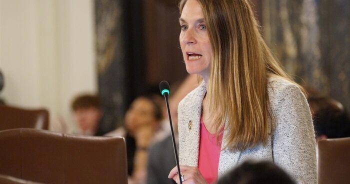Health insurance changes targeting 'utilization management,' more will head to Pritzker - Vimarsana News