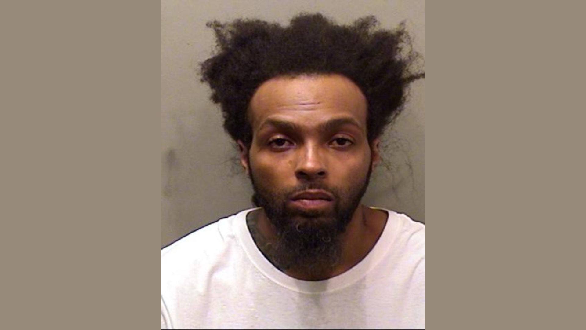 Bloomington man charged with child abduction, possession of a stolen ...