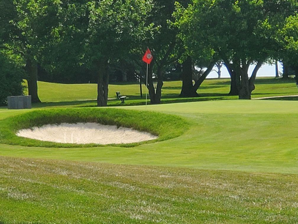 Bloomington Man Gets Hole In One At Ironwood Golf Course