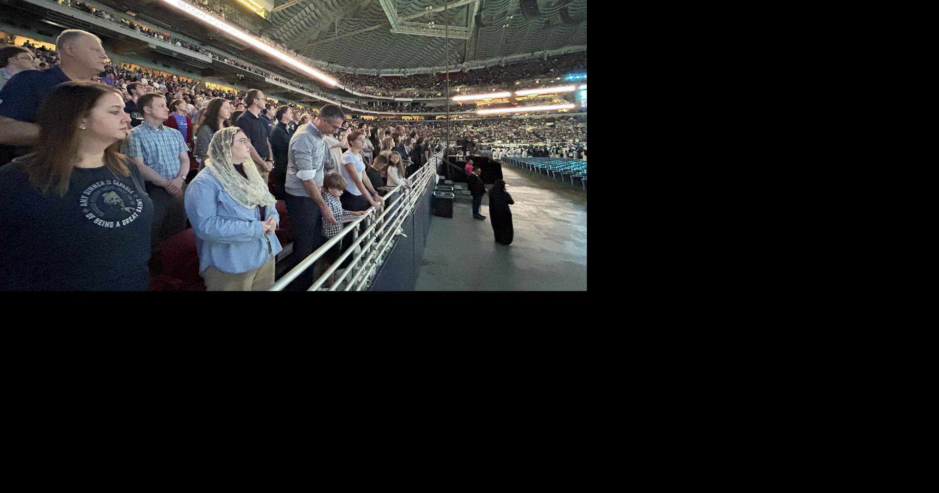 Central Catholic students witness Sheen’s beatification in St. Louis