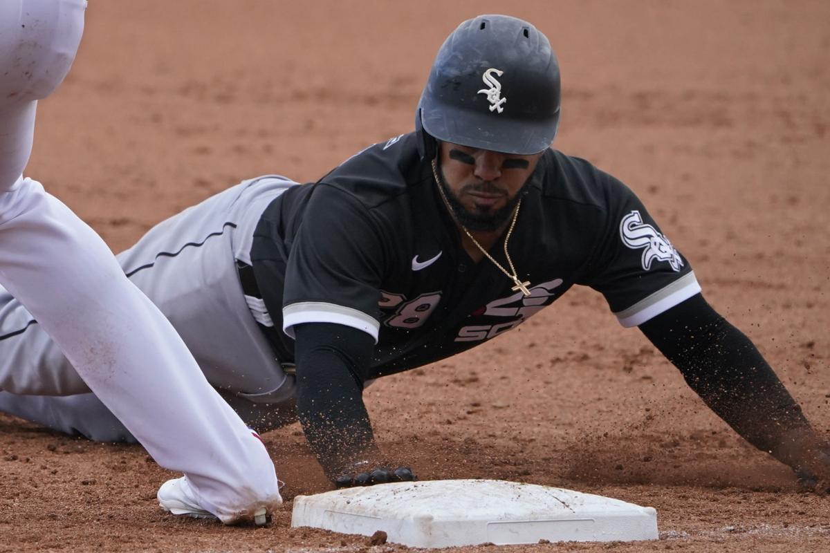 White Sox rookie Yermin Mercedes stepping away from baseball