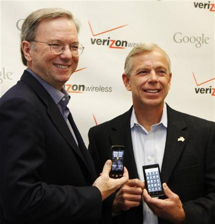 Verizon Wireless Google Team Up To Go After The Iphone Business Pantagraph Com