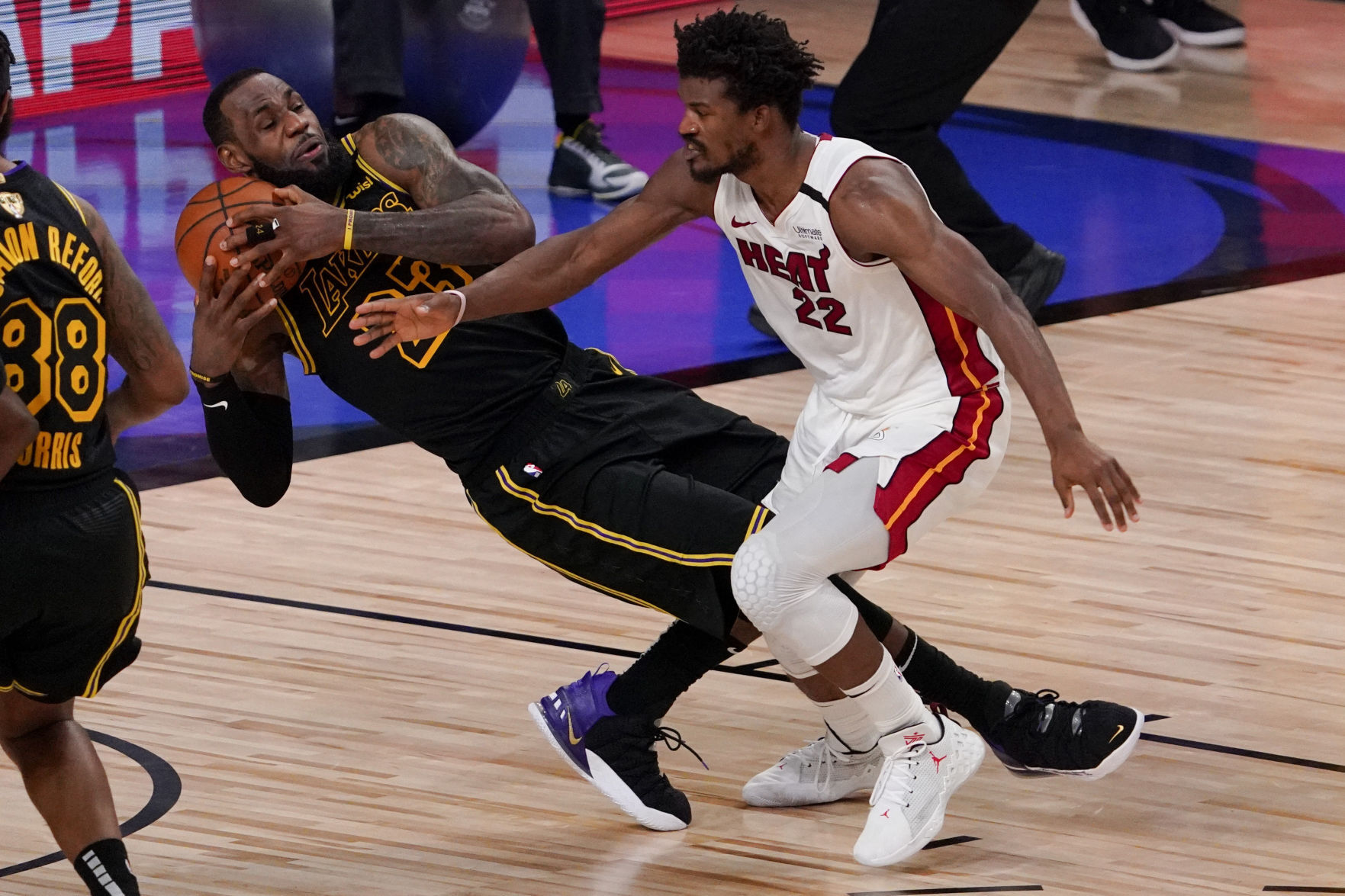 lebron college basketball
