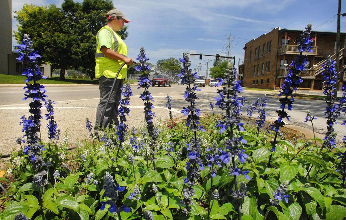 City holding job fair for parks and recreations and arts