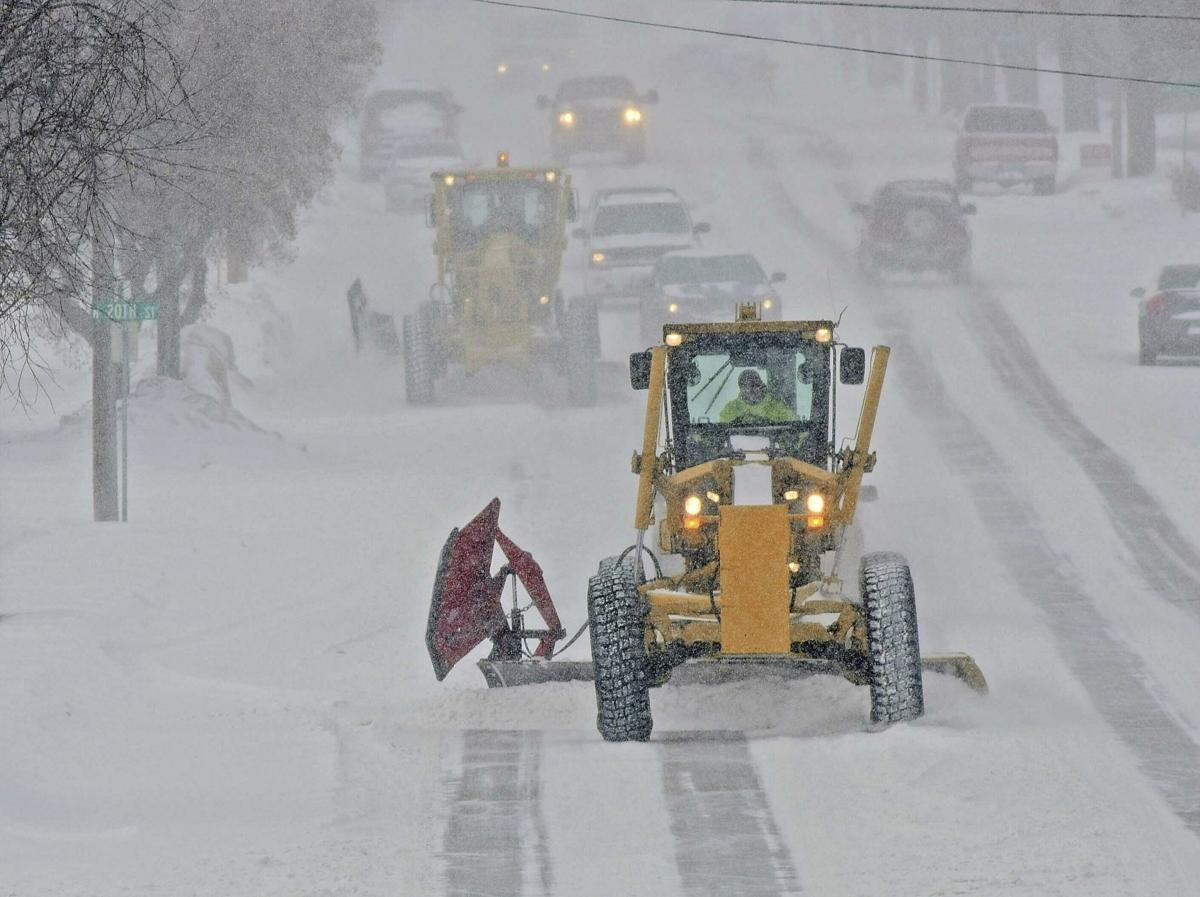 Winter Storm Slows Travel In Plains States Heads East State And