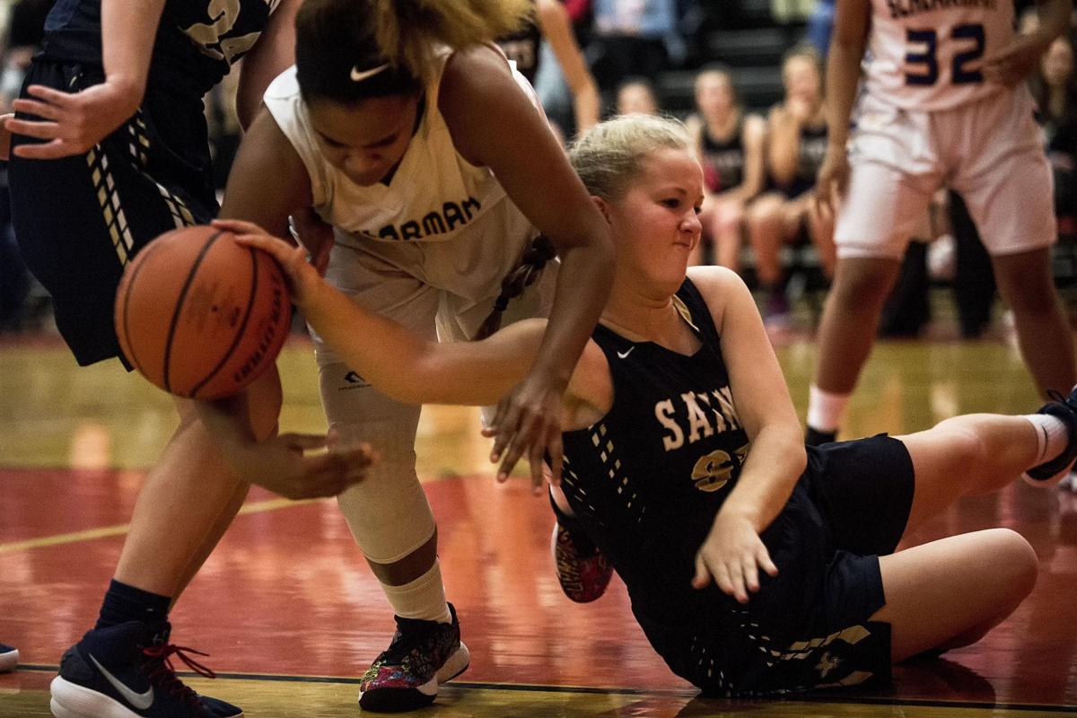 State Farm Holiday Classic Brown Paces Schlarman Past Central