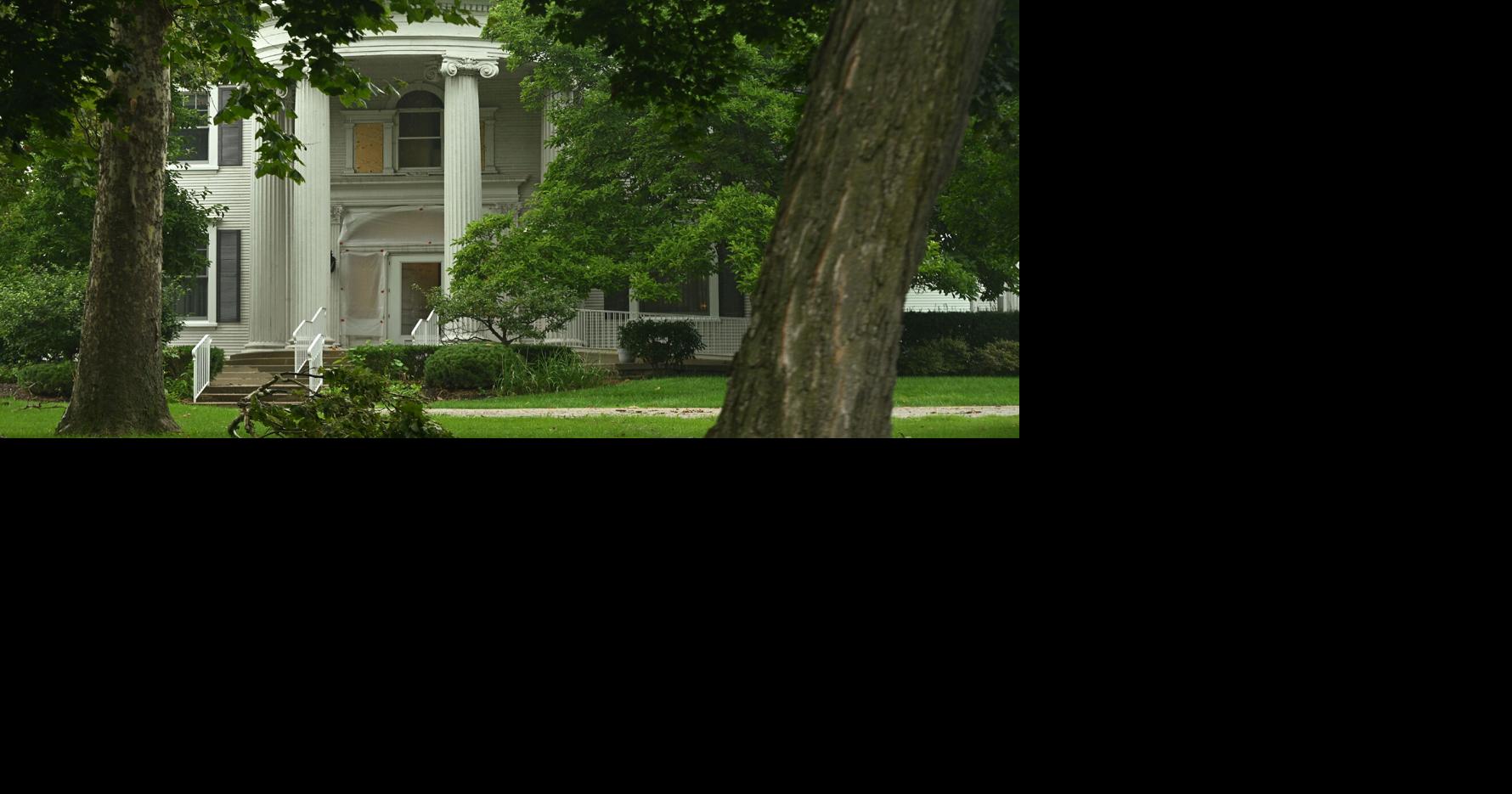 Castle Eden, a century-old White House replica in the southwest Chicago suburbs, destined for demolition
