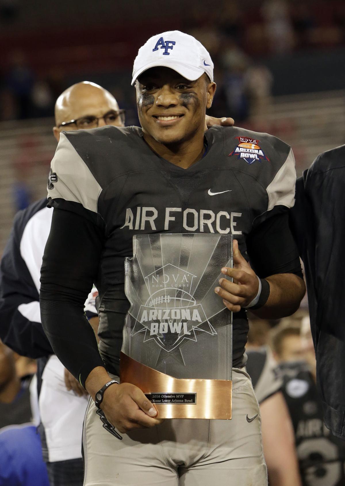Worthman takes flight as Air Force quarterback College Football