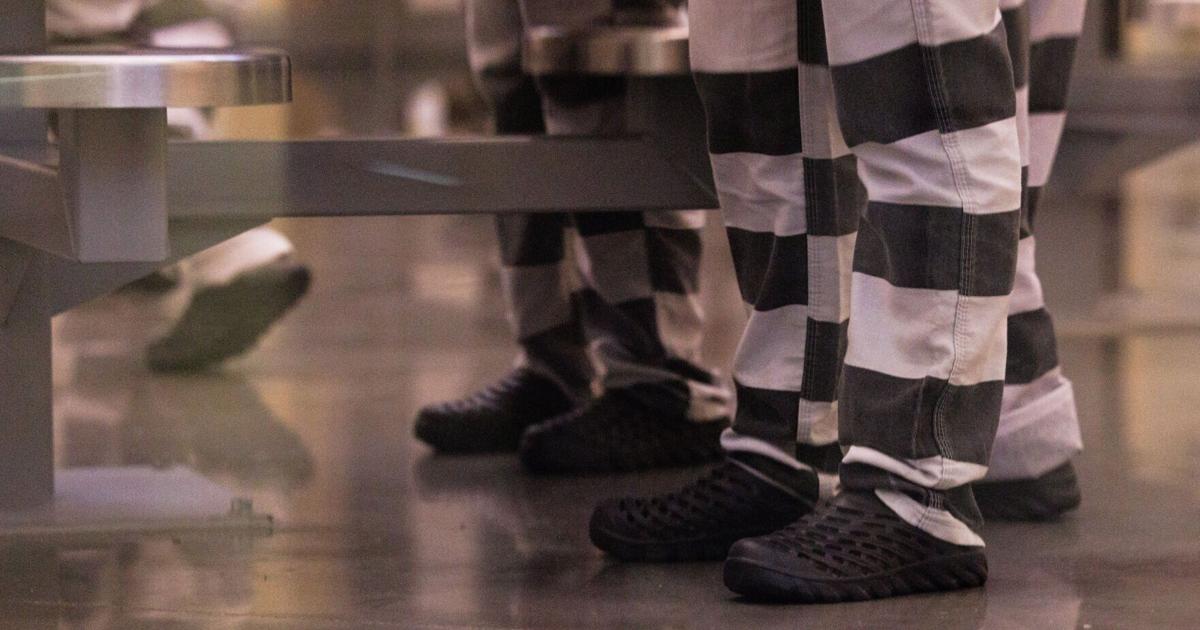 Inside a “dehumanizing” ICE facility in Illinois, where immigrants sleep on cold concrete