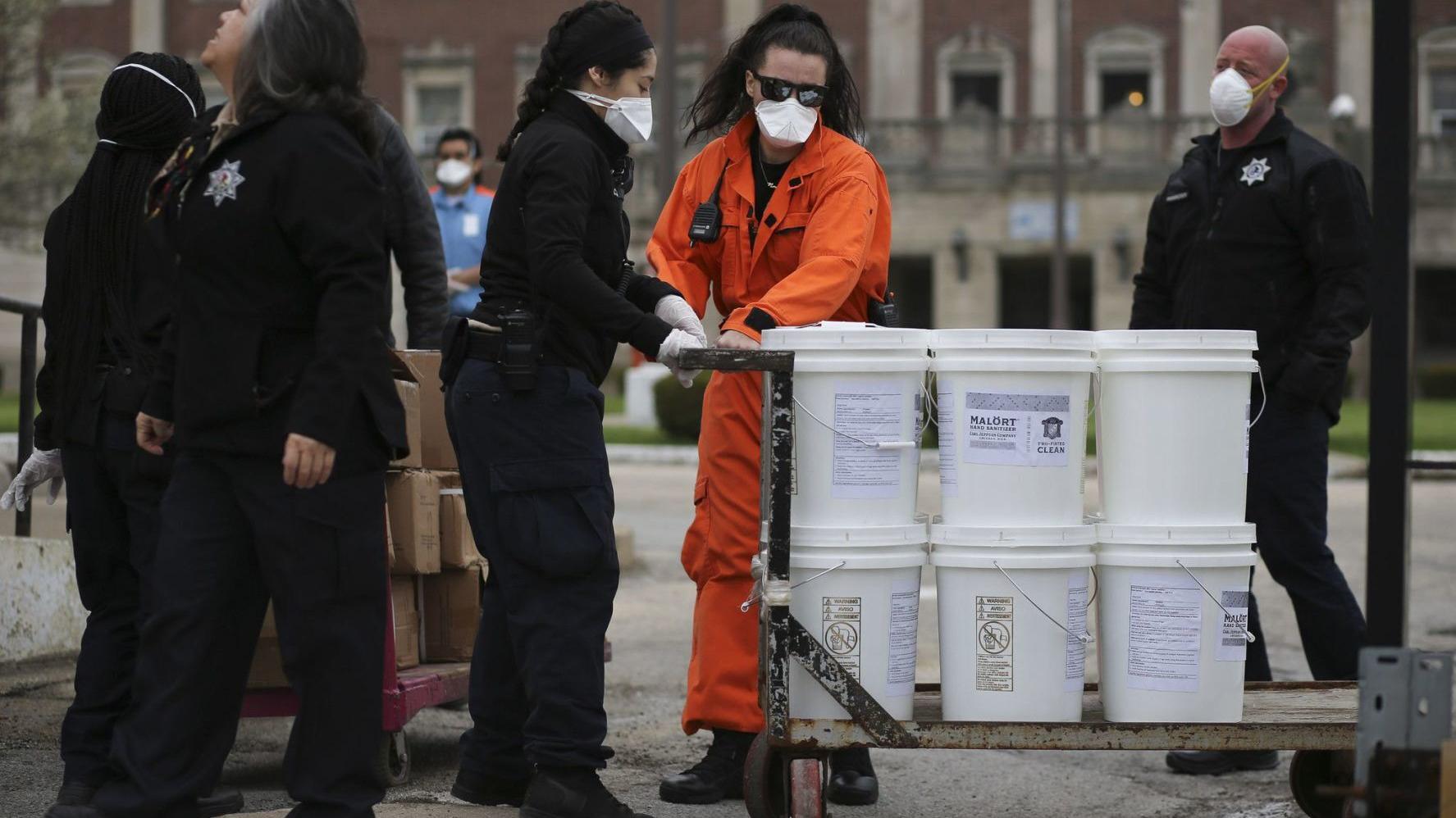 When should Illinois prisoners get the COVID vaccine? - Vimarsana News