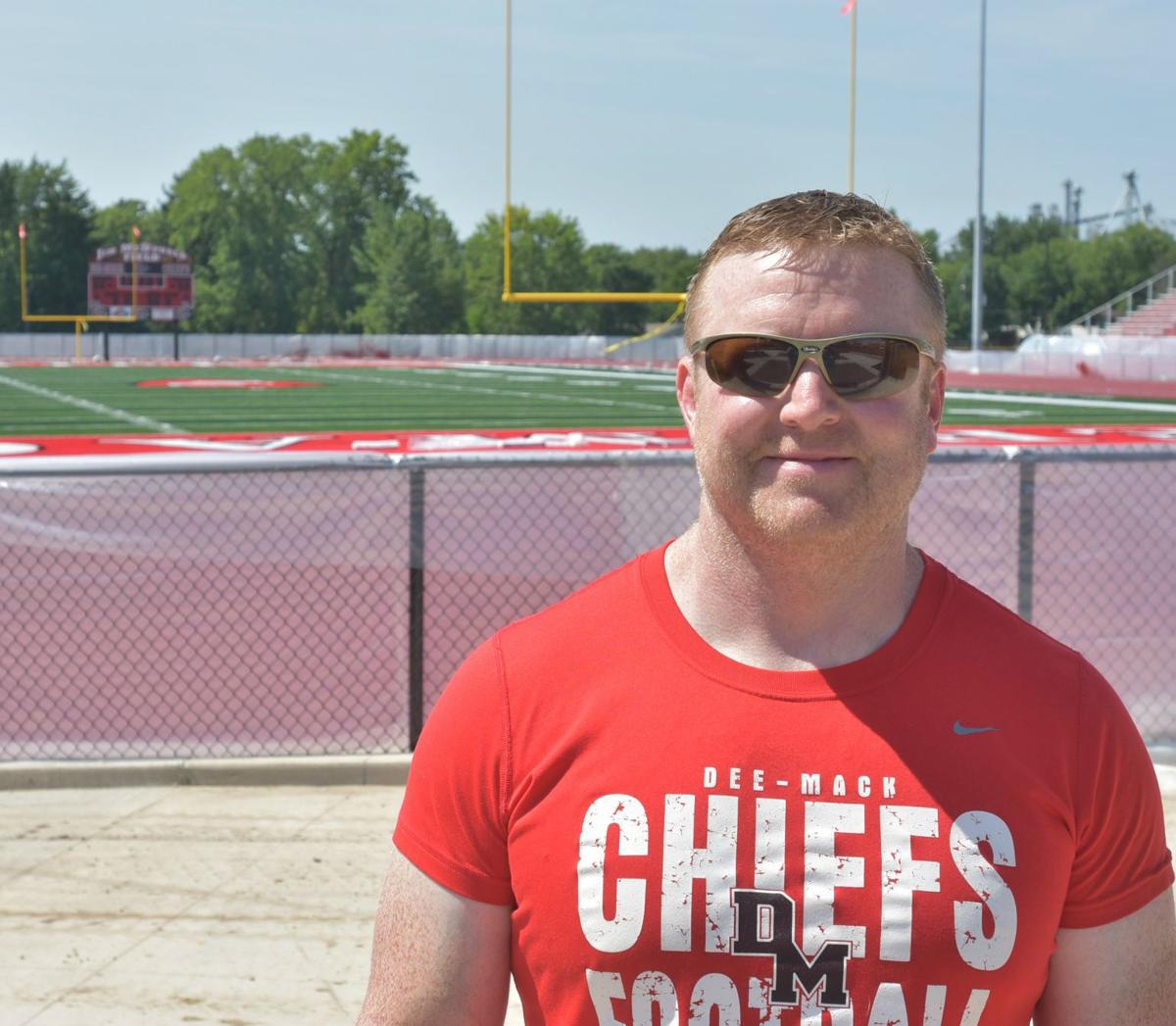 Dee Mack S Path Paved With Artificial Turf High School Football