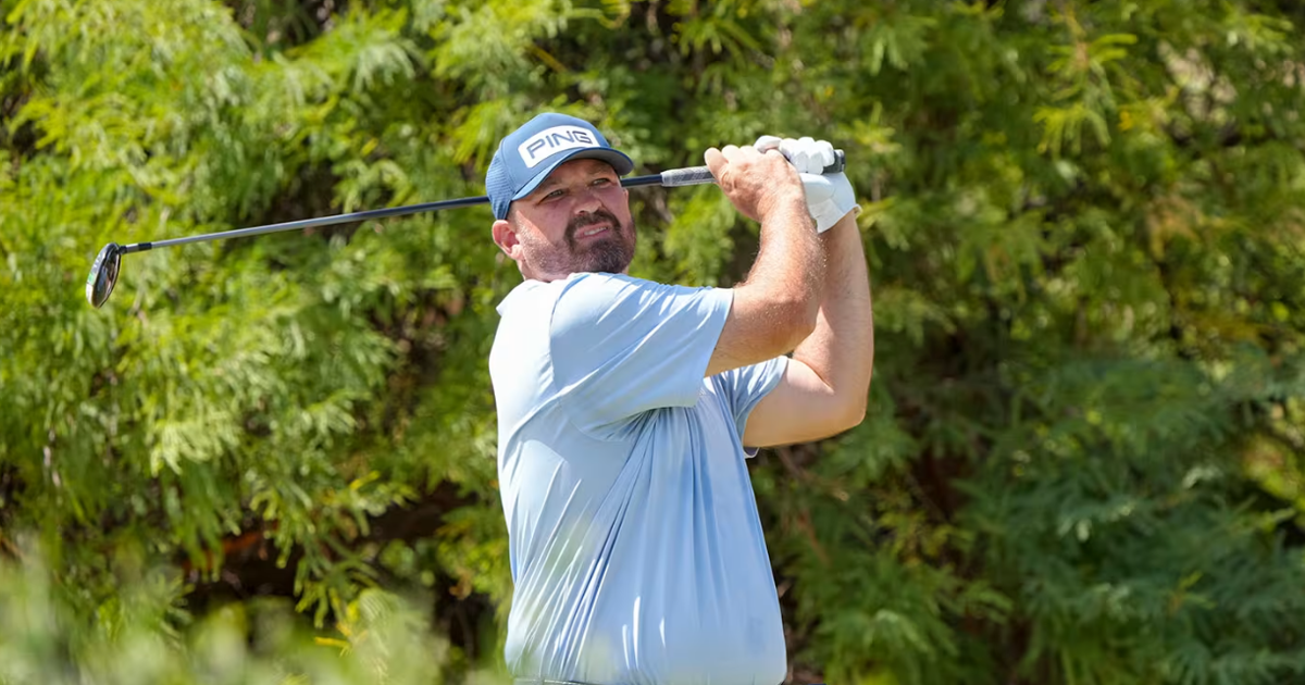 Brandon Holtz takes in tips from fellow B-N golfer on way to Mid ...