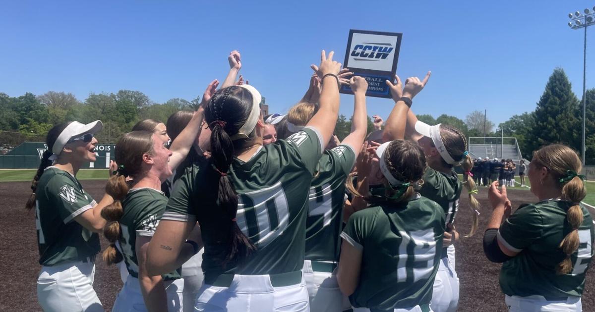 Illinois Wesleyan softball rallies to capture CCIW Tournament title, NCAA berth