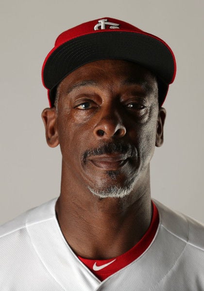 Cardinals' coach Willie McGee spending time at home training as a
