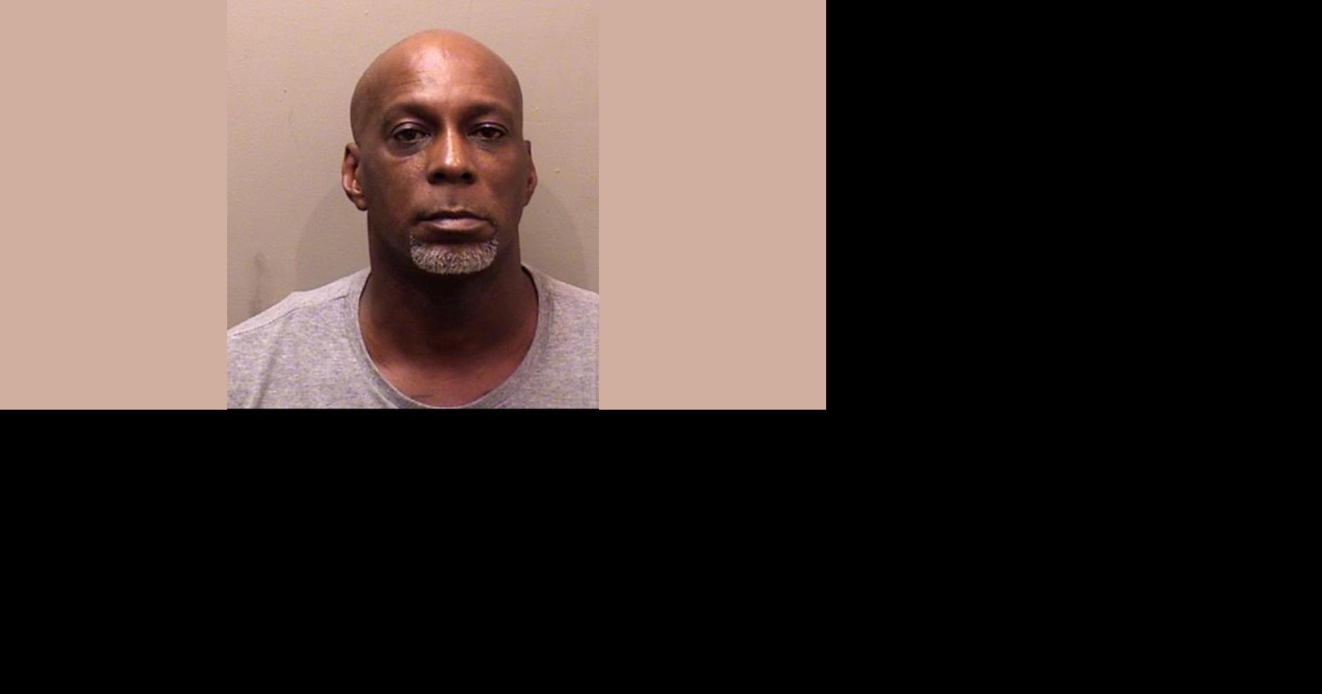 Bloomington man charged in stabbing has bond set