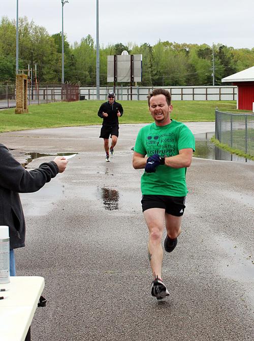 PARIS TN: Hosford wins Hushpuppy Dash