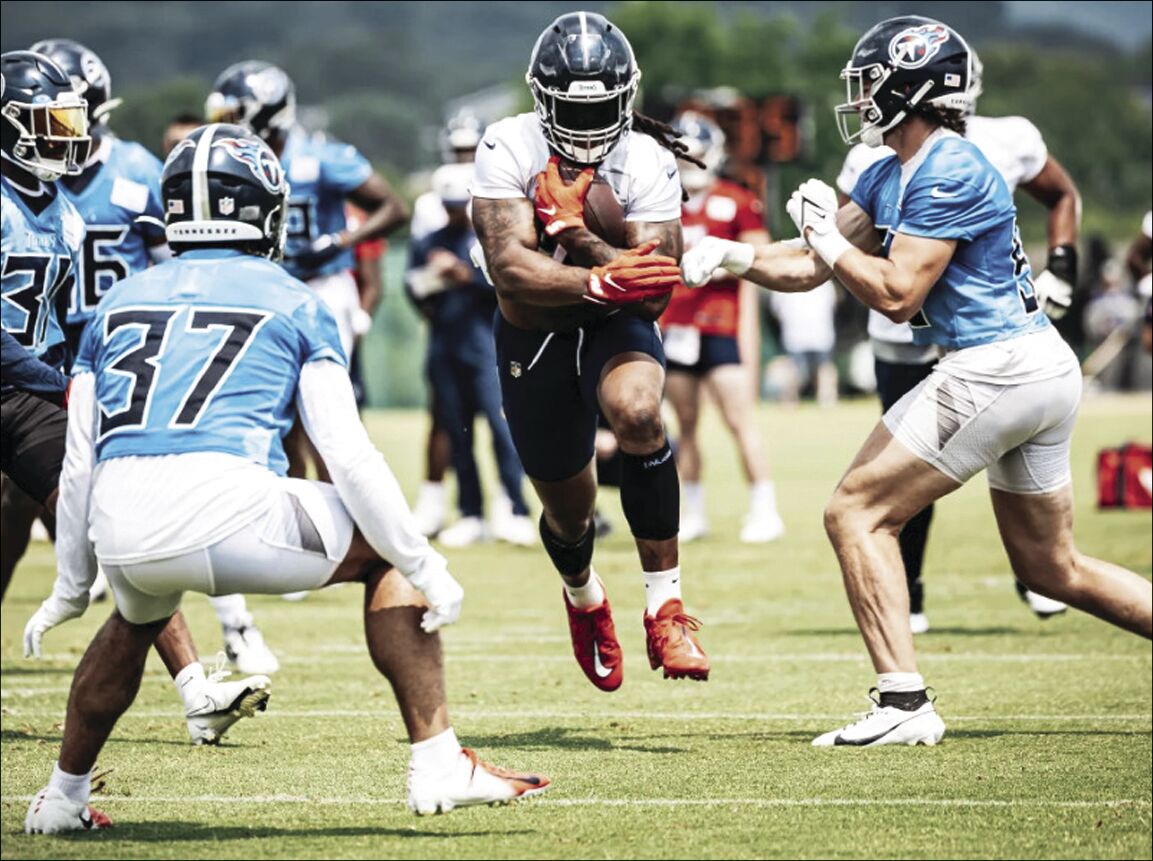 With Changes on Offense, Titans RB Derrick Henry Working to Keep on Trucking