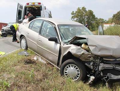 Paris Tn Cottage Grove Tn Couple Hurt In Crash On Highway 69 In