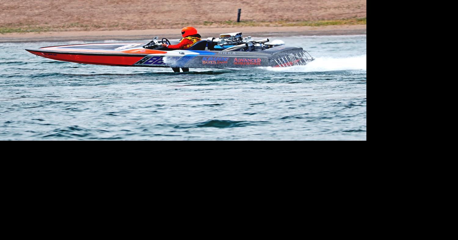Class winners in Spring Classic Boat Races Sports
