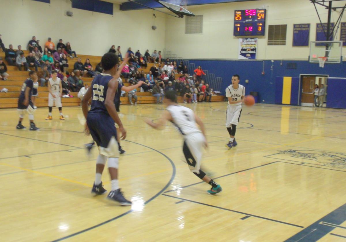 Broncs Fall To Yuma Catholic 81 38 Sports Parkerpioneer Net