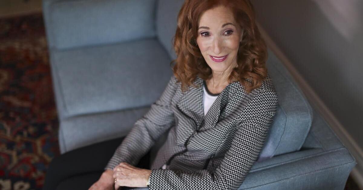 Ask Ellie: My bad employee is sleeping with the big boss - Vimarsana News