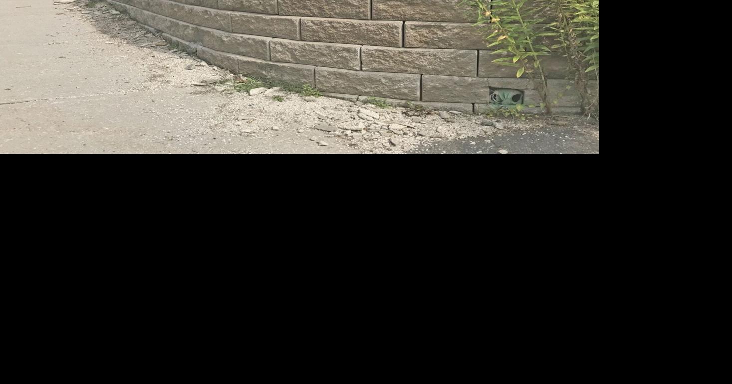 Parry Sound's Gibson Street retaining wall replacement