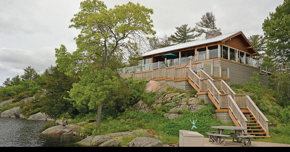 A familysized cottage designed for fun on Sturgeon Bay, Pointe Au Baril
