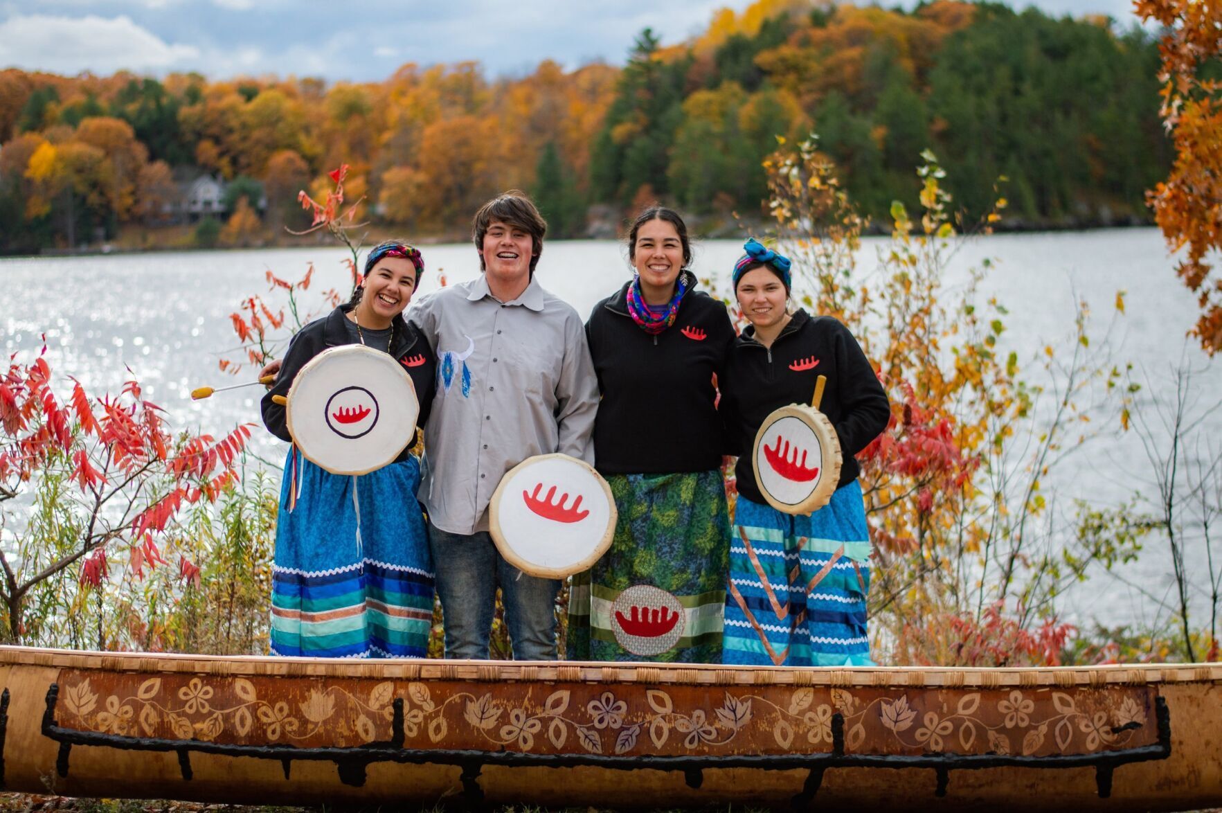 5 things to know about Parry Sound's birch bark canoe build