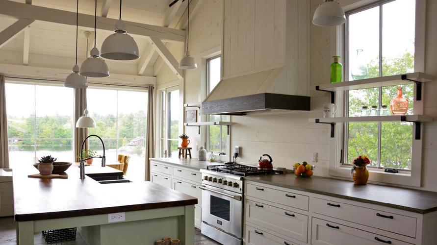 A familysized cottage designed for fun on Sturgeon Bay, Pointe Au Baril