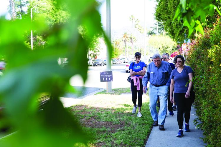 Neighbors Show Up: Altadena Walk Club continues bringing residents ...