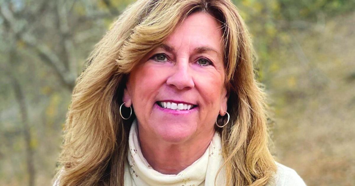 Road Trip Guide of the Summer: Mimi Slawoff publishes her latest travel book | Feature Stories Road Trip Guide of the Summer: Mimi Slawoff publishes her latest travel book | Feature Stories