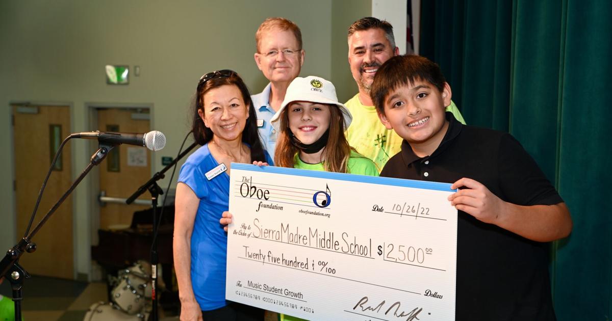 Sierra Madre Middle School receives 2,500 Feature Stories